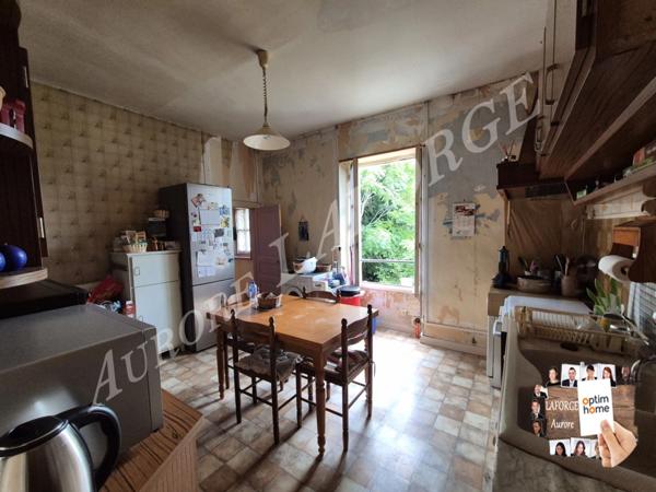 Maison à vendre 7 pièces LE BLANC (36) en centre ville, 50 min de Chateauroux et de Chatellerault,35min de Chauvigny