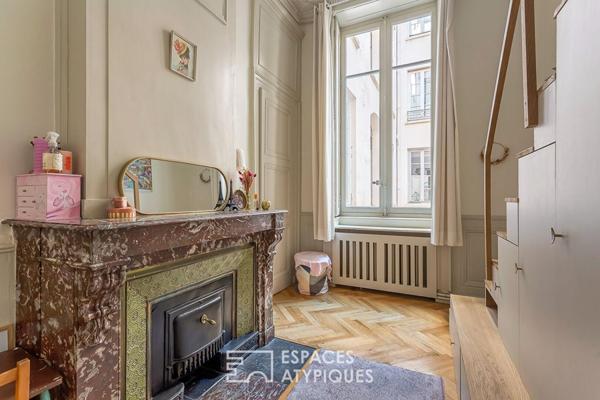 Haussmannien rénové avec balcon quartier Ainay