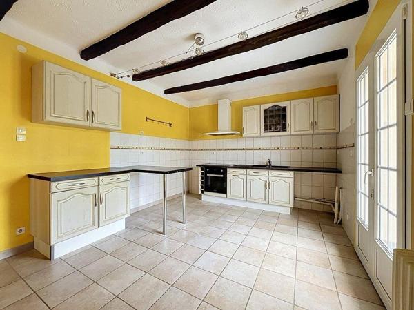 Maison F7 avec beau terrain