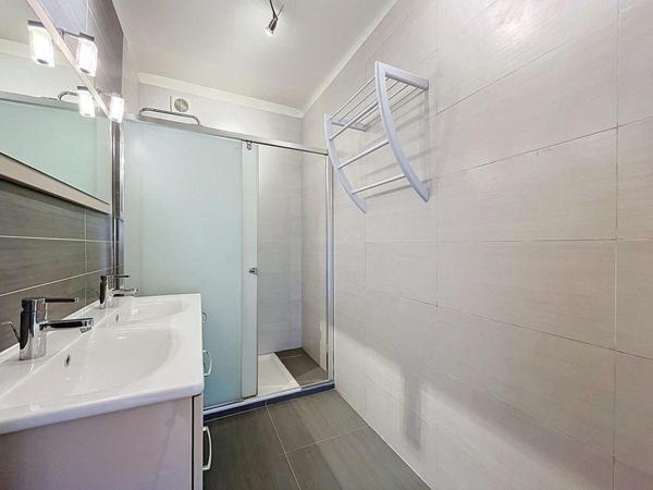 Maison F7 avec beau terrain