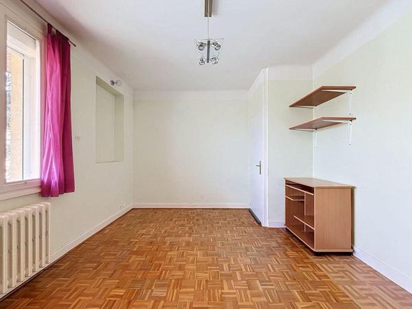 Maison F7 avec beau terrain