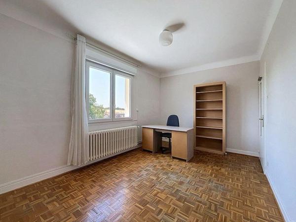 Maison F7 avec beau terrain