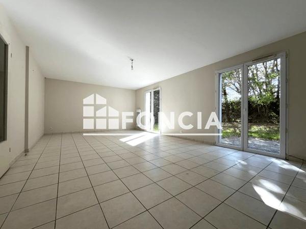 Location Maison 6 pièces 103.4 m² - 8 SQUARE DE L'EMILIE ROMAGNE Cholet 49300