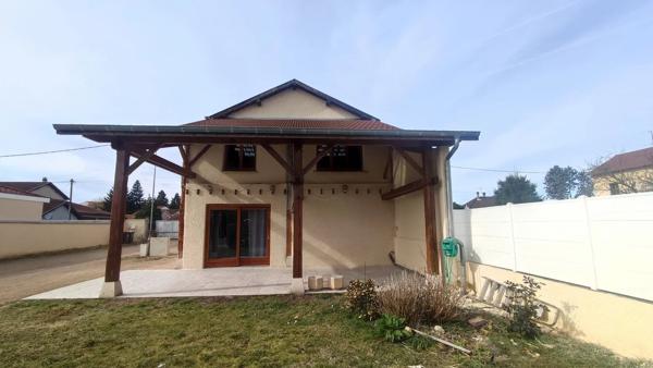 Vente                                                      Maison
                        
                     8 pièces                      245 m2                     à Pont-de-Chéruy