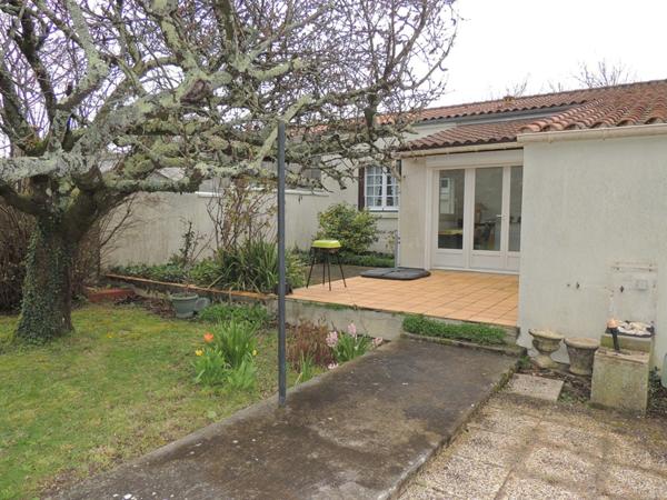 Maison  4 pièce(s)  2 chambre(s)  94 m²