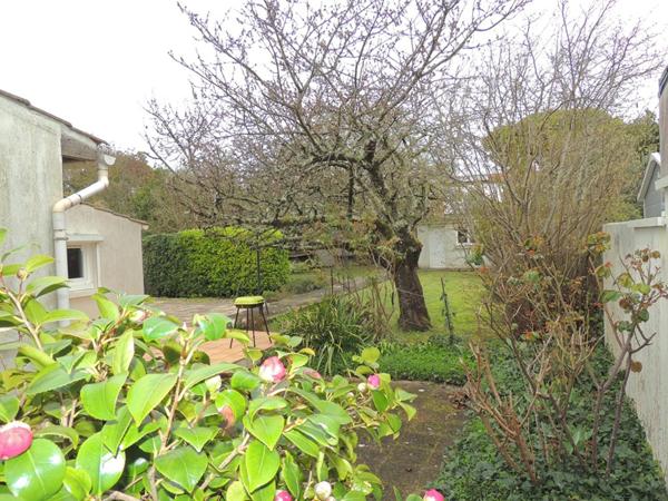 Maison  4 pièce(s)  2 chambre(s)  94 m²