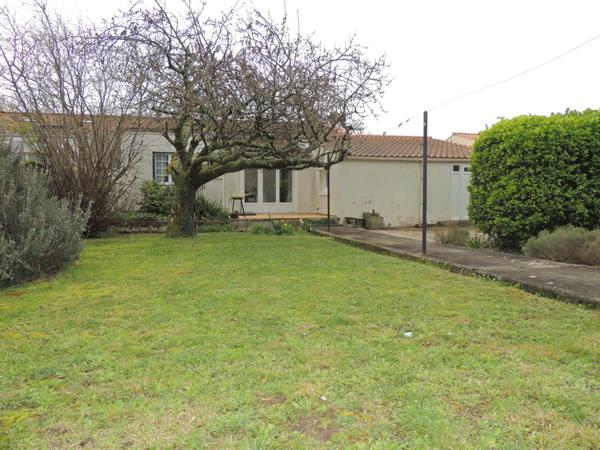 Maison  4 pièce(s)  2 chambre(s)  94 m²