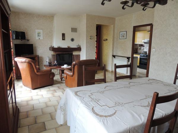 Maison  4 pièce(s)  2 chambre(s)  94 m²