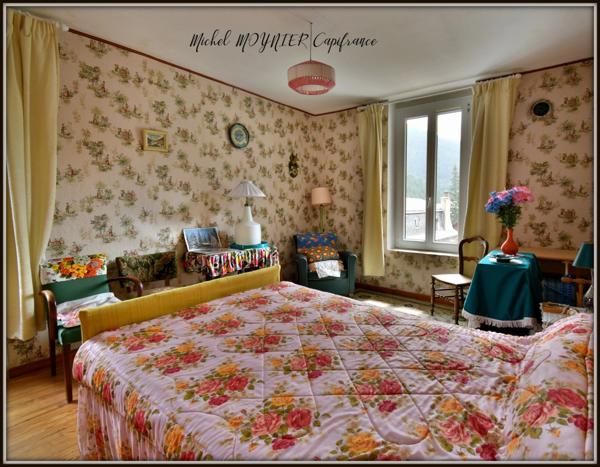 Dpt Hautes Alpes (05), à vendre AIGUILLES maison P3