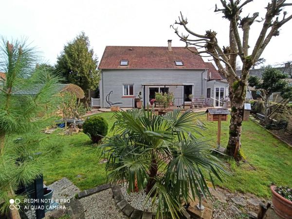 Maison de bourg, superbes prestations, 135 m², trois chambres, bord de rivière