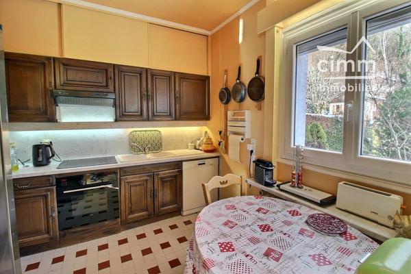 Vous recherchez un bien unique, une véritable maison de caractère avec vue imprenable sur le Mont Blanc ?