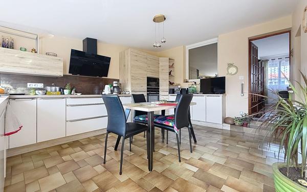 Maison à vendre    3 pièces •  La Rochelle