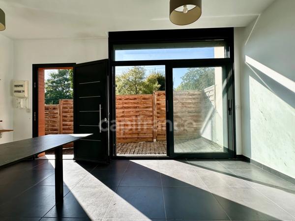 Maison et jardin à vendre 2 pièces LE MESNIL LE ROI (78)