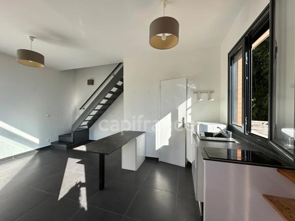 Maison et jardin à vendre 2 pièces LE MESNIL LE ROI (78)