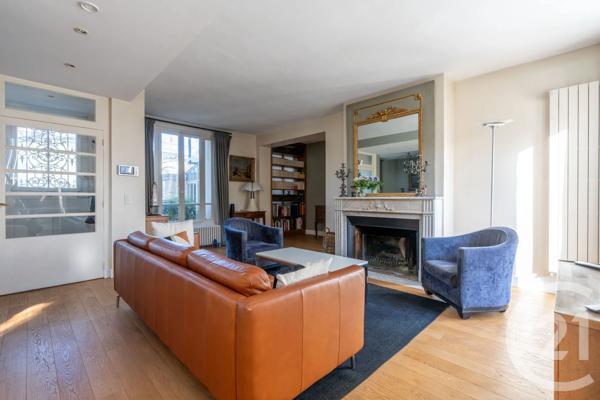 Maison à vendre  7 pièces - 141,88 m 2   ST MAUR DES FOSSES  - 94