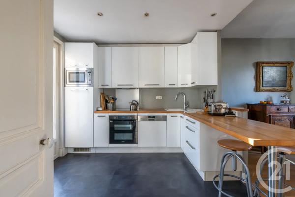 Maison à vendre  7 pièces - 141,88 m 2   ST MAUR DES FOSSES  - 94