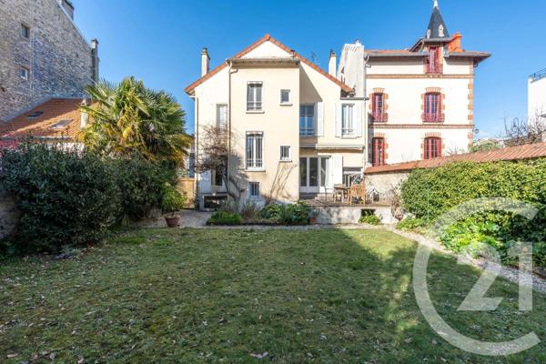 Maison à vendre  7 pièces - 141,88 m 2   ST MAUR DES FOSSES  - 94