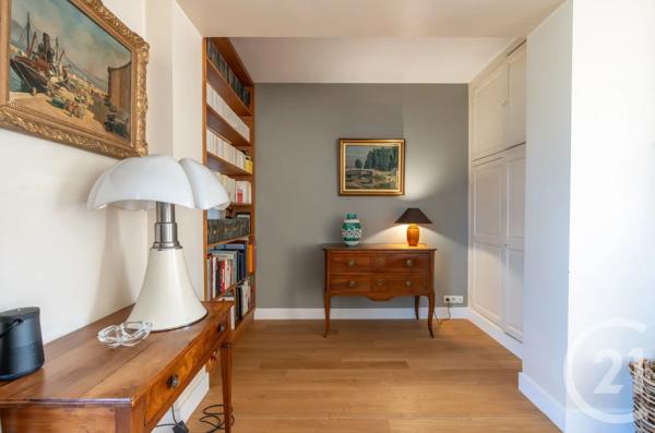 Maison à vendre  7 pièces - 141,88 m 2   ST MAUR DES FOSSES  - 94