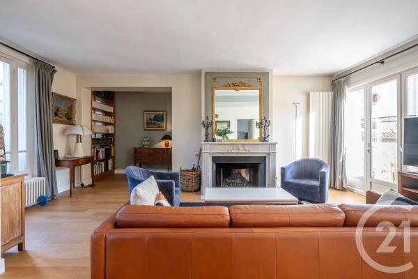Maison à vendre  7 pièces - 141,88 m 2   ST MAUR DES FOSSES  - 94
