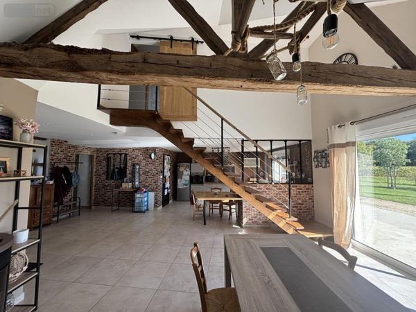 Maison à vendre à Longué-Jumelles dans le Maine-et-Loire (49160), ref : 49037-1155