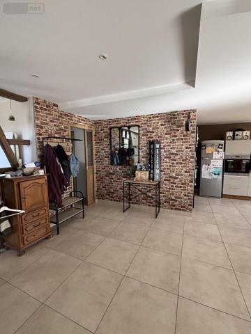 Maison à vendre à Longué-Jumelles dans le Maine-et-Loire (49160), ref : 49037-1155