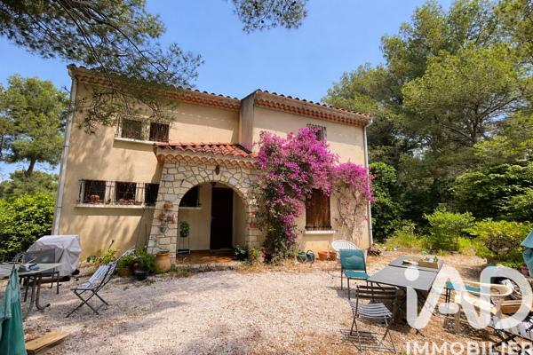 Maison à vendre 6 pièces 118 m² Sanary-sur-Mer