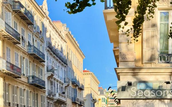 Appartement à vendre    5 pièces •  Nice