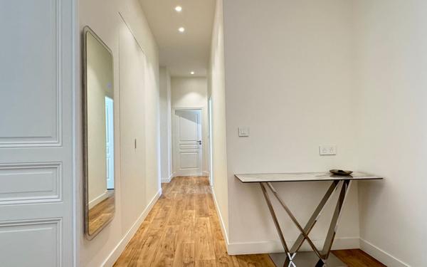 Appartement à vendre    5 pièces •  Nice