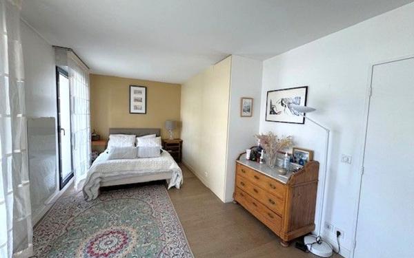 Appartement à louer    5 pièces •  Le Chesnay