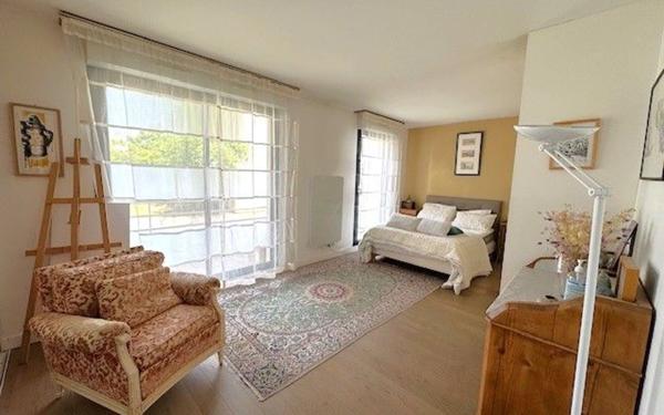 Appartement à louer    5 pièces •  Le Chesnay