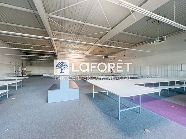 Location local commercial Bressuire - 4 pièce(s) - 592 m² - 4 541 €/mois