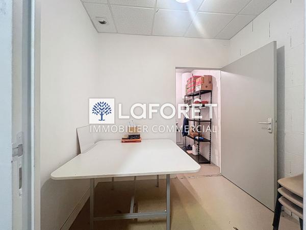 Location local commercial Bressuire - 4 pièce(s) - 592 m² - 4 541 €/mois