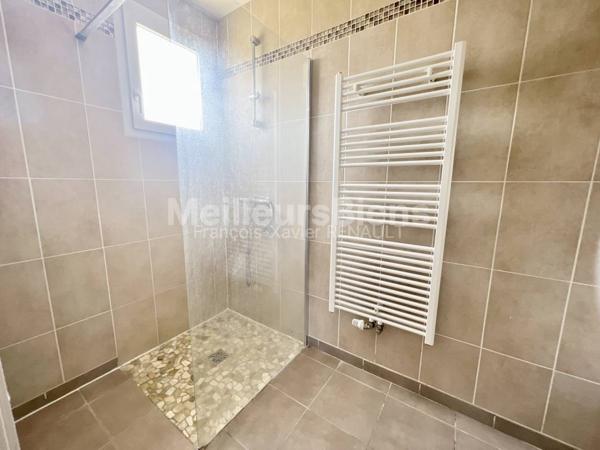 maison de 2016 de 105 m2 sur terrain de 500 m2