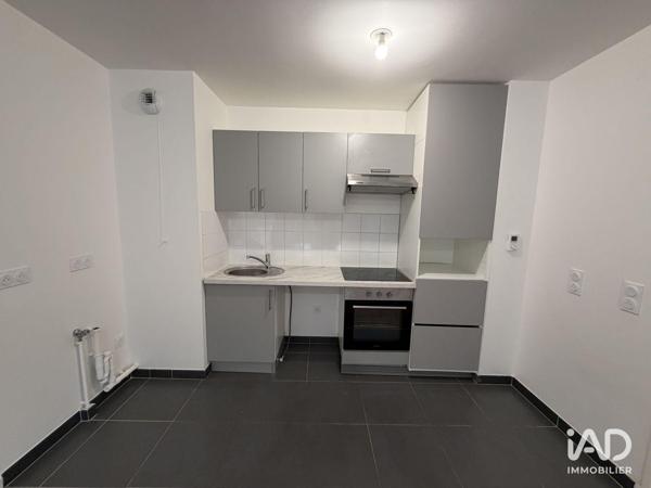Location appartement 3 pièces 59 m² Dammarie-les-Lys