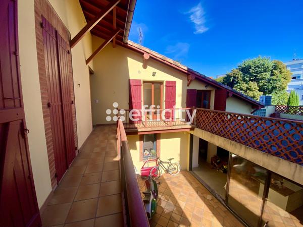 Maison 7 pièces - 255 m² Exclusivité efficity