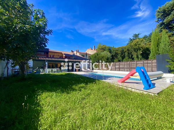 Maison 7 pièces - 255 m² Exclusivité efficity