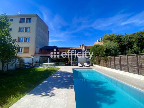 Maison 7 pièces - 255 m² Exclusivité efficity