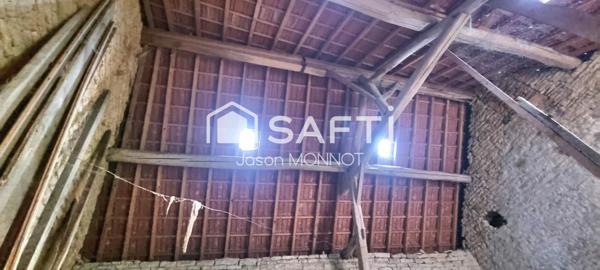 À VENDRE – Ancien café à rénover à Sennevoy-le-Bas