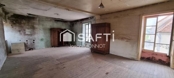 À VENDRE – Ancien café à rénover à Sennevoy-le-Bas