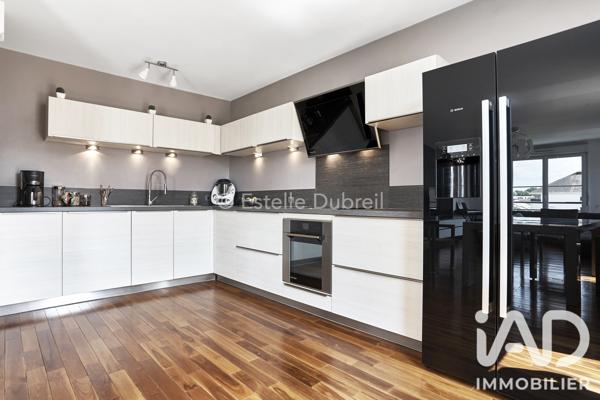 Appartement à vendre 5 pièces 101 m² Montigny-le-Bretonneux