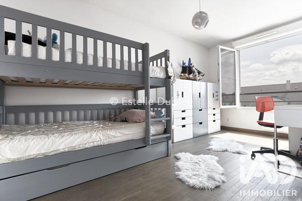 Appartement à vendre 5 pièces 101 m² Montigny-le-Bretonneux