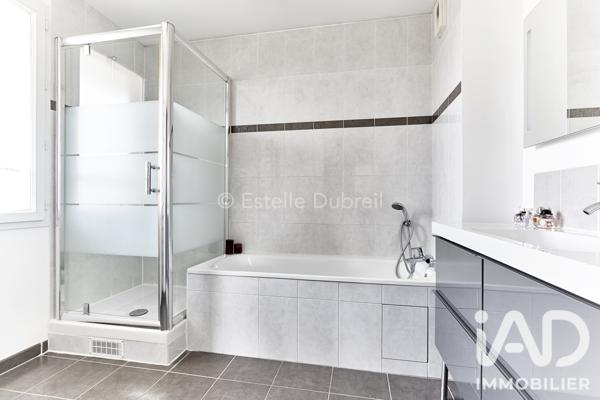 Appartement à vendre 5 pièces 101 m² Montigny-le-Bretonneux