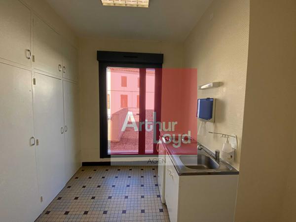 Immeuble de Bureaux Sainte Livrade Sur Lot 330 m2