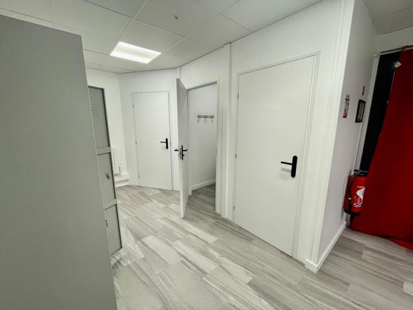 Bureaux à louer à ISNEAUVILLE 76230