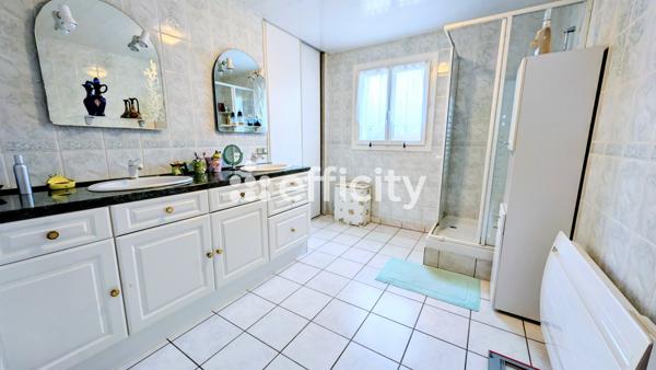 Maison 6 pièces - 158 m²