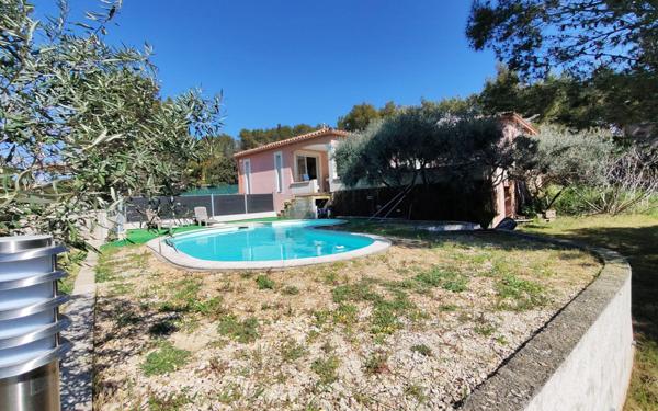 Maison à vendre    4 pièces •  Beaucaire