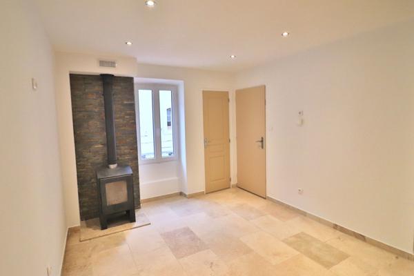 Brue Auriac maison de village 46m2 entièrement refaite