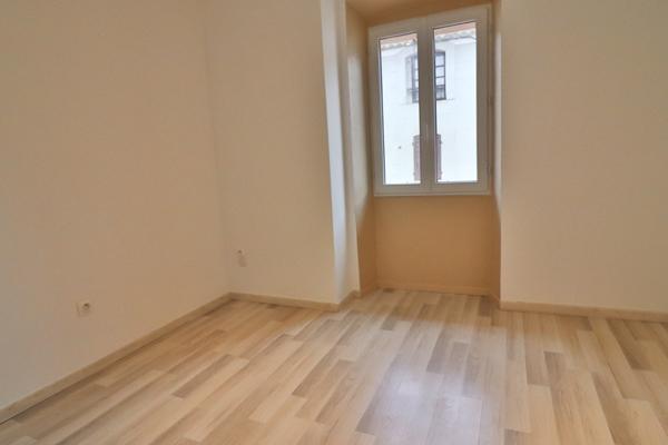 Brue Auriac maison de village 46m2 entièrement refaite