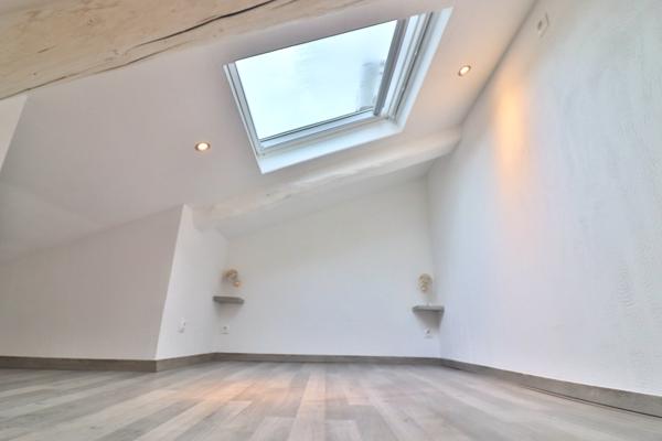 Brue Auriac maison de village 46m2 entièrement refaite