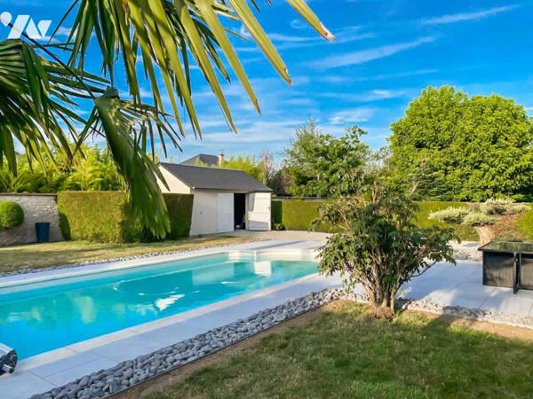 Saint Jean le Blanc, maison avec piscine et 2 garages